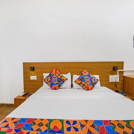 Hotel Fabexpress Anurag Residency Guwahati Exterior foto