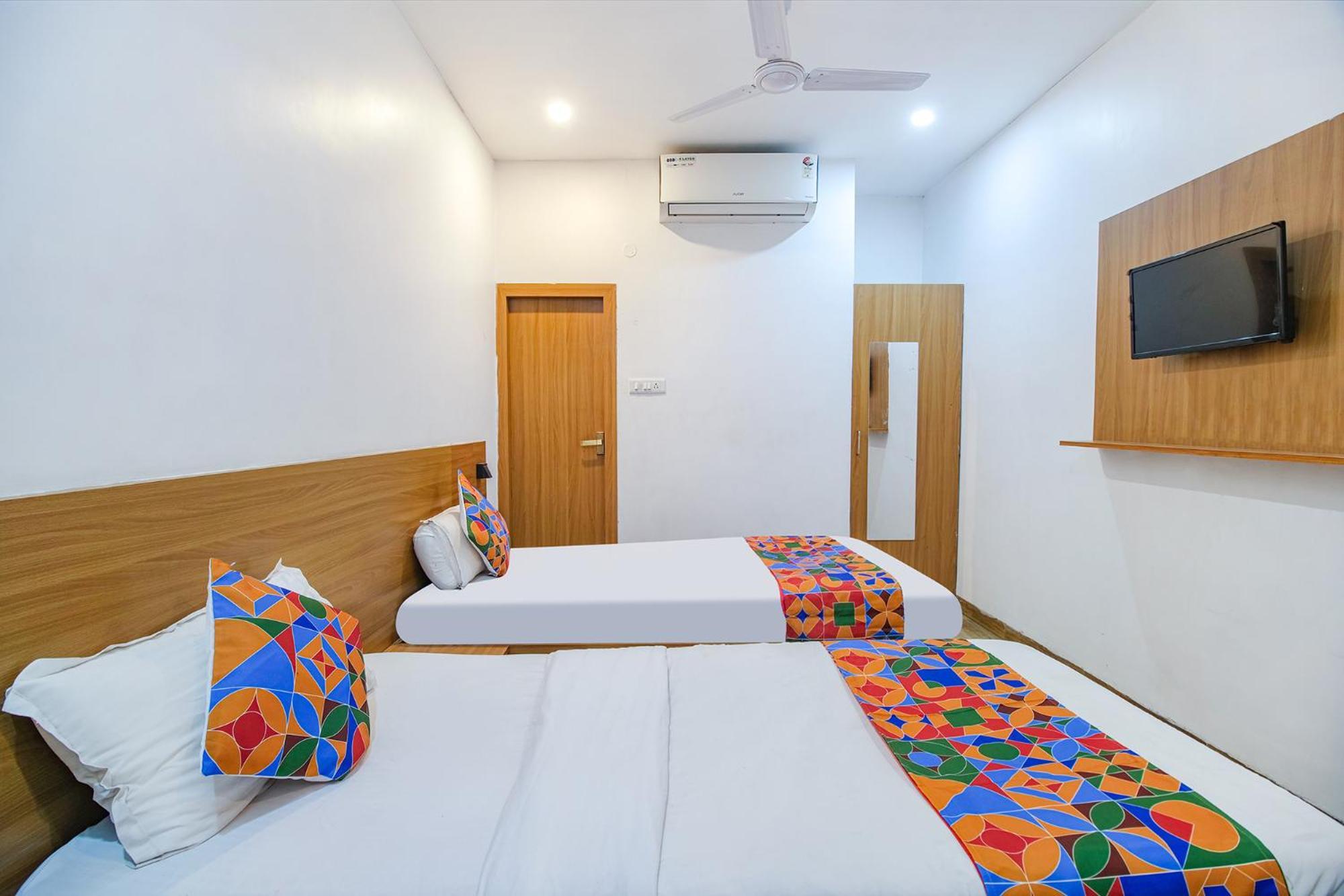 Hotel Fabexpress Anurag Residency Guwahati Exterior foto